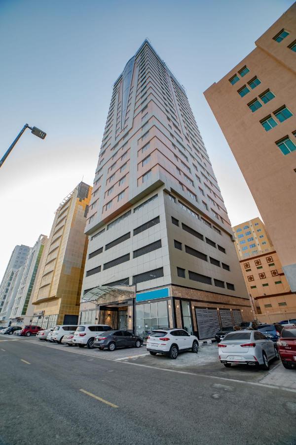 الفجيرة Platinum Coast Hotel Apartments المظهر الخارجي الصورة