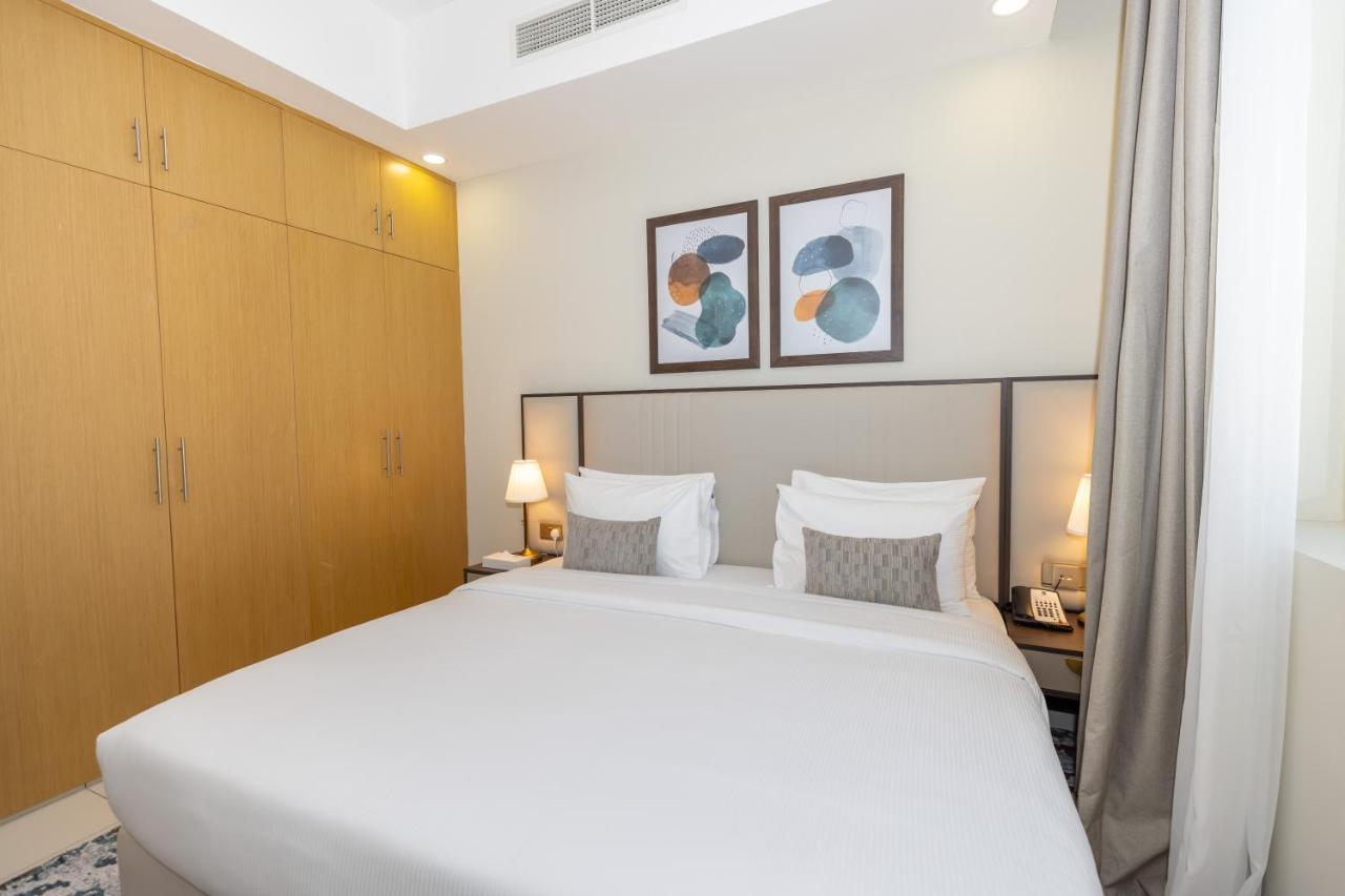 الفجيرة Platinum Coast Hotel Apartments المظهر الخارجي الصورة A bedroom at the hotel